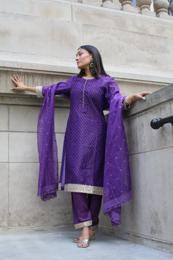 Purple Garnet Bandhani Suit Set