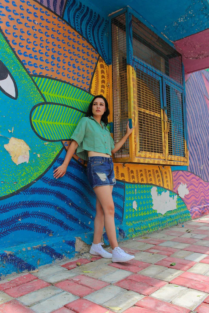 Pistachio Green Linen Crop Top 3